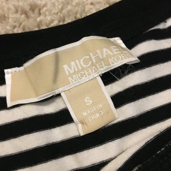 B&W French Stripe Stylish Zipper Sleeve Tee - Picture 7 of 15